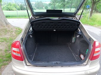 Škoda Octavia ll 2.0.Tdi - 12