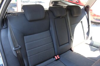 Ford Mondeo - 12