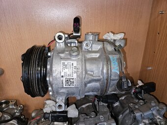 KLIMAKOMPRESOR 4M0 816 803 N - 3,0 TDI AUDI Q8 - 12