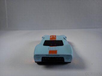 HOT WHEELS - FORD GT40+´68 CHEVY NOVA -GULF - POZRI FOTO - 12