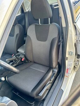 Subaru Impreza 2.0R - 12