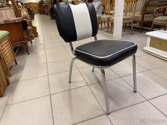 10 kusů chromovaných ,,Amerických" židlí - 12