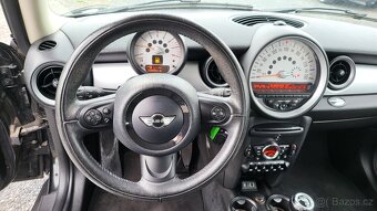 MINI COOPER ONE 2013 1.6i 72kW,TEMPOMAT,KLIMA,SERVISKA - 12
