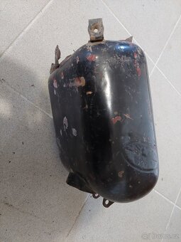 Jawa 550, 555 parez - nadrz - 12