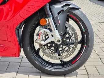 MV Agusta F3 R 800, původ ČR, servisní knížka, záruka - 12