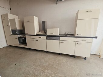 Kompletní kuchyně IMPULS MAGNOLIA vč. spotřebičů - 12