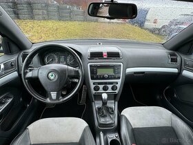Škoda Octavia 2.0 RS FSI TURBO - 12