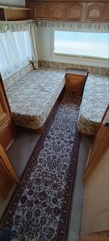 Hobby LandHaus karavan - 12