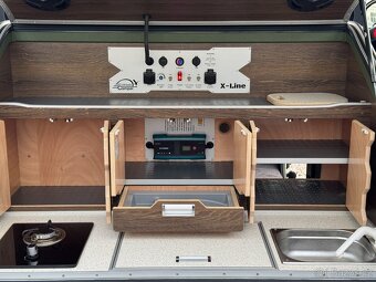 Lifestylecamper X-Line Premium - Markíza, sprcha, 750kg - 12