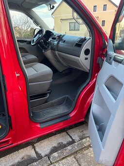 VW Transporter T5 2.0 TDI - 12