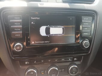 Octavia 1,6 TDI servisní knížka - 12