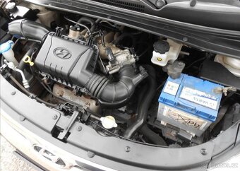 Hyundai i10 1,1 i 49 kW KLIMA Serviska benzín - 12