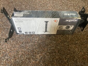Prodám sestavu projektor Benq s multidržákem a velkými repro - 12