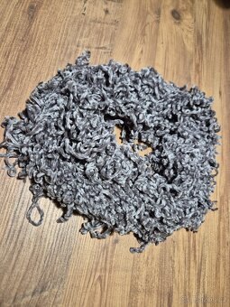 Balíček dámského oblečení velikost S - 12