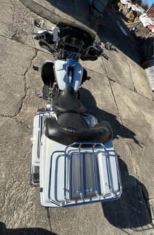 Harley Davidson FLHTCU Ultra Classic Electra Glide - 12