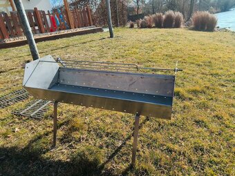 Ručně vyrobený nerezový gril MORAVA - 12