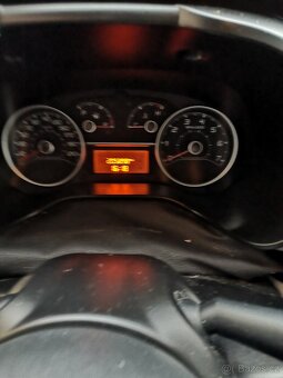 FIAT DOBLO R.V.2016 DIESEL 1.MAJITEL/ČR/5.MÍST/5DVEŘÍ - 12