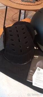 Kep bezpečnostní jezdecká helma vel. M - 12