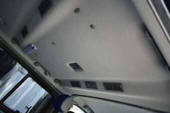 HEZKÝ OPEL VIVARO 2.5 CDTI -- WESTFALIA -- WEBASTO -- SPANÍ - 12
