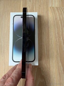 iPhone 14 Pro 256 GB vesmírně černý - 12