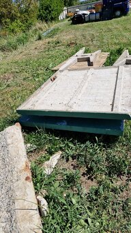 Betonový pingpongový stůl před renovací - 12