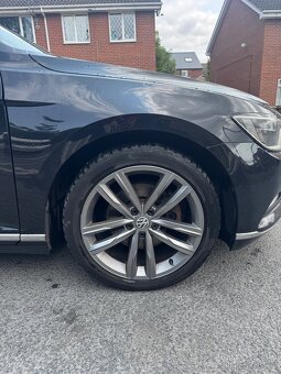 PRODÁM VEŠKERÉ NÁHRADNÍ DILY PASSAT B8 SEDAN GT - 12