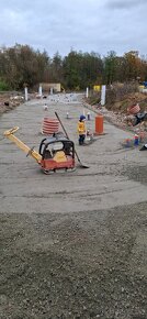 Zemní  práce ,autodoprava, kontejnery, hydraulická ruka. - 12