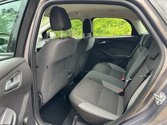Ford Focus 1,6i 77kw výbava FUTURA - 12