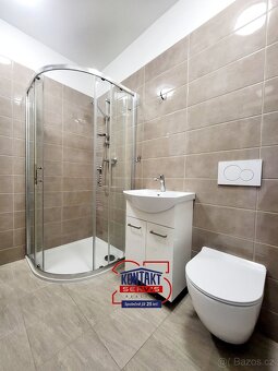 Pronájem prostorného bytu  2+1 o velikosti 86 m2 - České Bud - 12