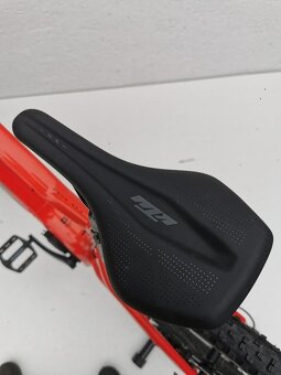 Nové elektrokolo KTM Macina Race 271 L - 12