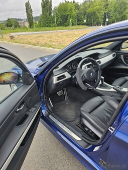 BMW E90 325d - 12