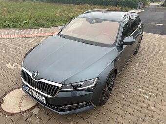 Superb III FC combi 2.0 TDI 147kw 4x4 DSG,L&K,2022,CZ,TAZNY - 12