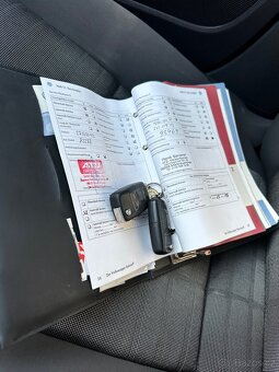 Volkswagen Golf V 1.4 - 12