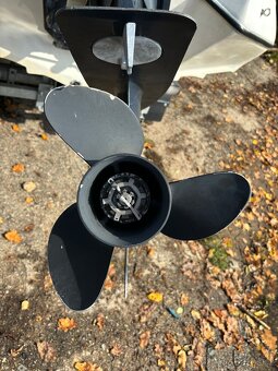 Motorový člun s motorem Yamaha 60k - 12
