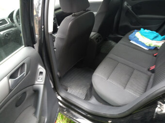 VW Golf 6, 1,6 TDi 77kW - 12