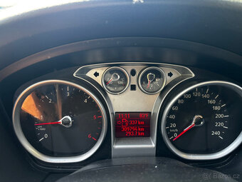 Ford Focus 1.6TDCi 80kW, RV 2009, Klima, ALU, Manual - 12