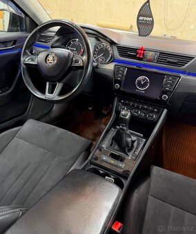 Škoda Superb Combi 2.0 Tdi 110kw STYLE PLUS - 12