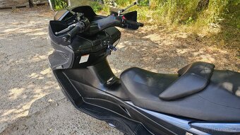 Suzuki Burgman 400 r.v.2009 - 12