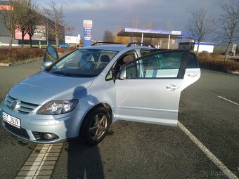 VW Golf 5 plus 1.9 TDI DSG - 12