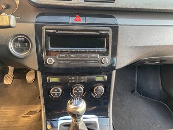 Volkswagen Passat B6 1.9TDi - 12