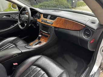 Mercedes-Benz CLS 500 Black ALU R19 306hp 7G Tronic Airmatic - 12