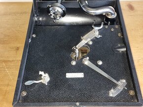 Gramofon His Master's Voice, model 97 B, 1935, Anglie - 12
