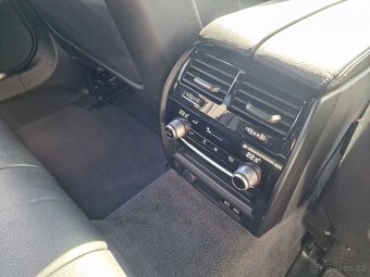 Prodám — SLEVA — BMW 530i,M Sport , 2021, HUP, PANO, LASER - 12