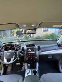 Kia Sorento 2012 - 12