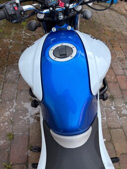 Suzuki Sfv 650 Gladius - 12