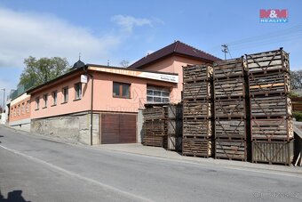 Prodej výrobního objektu s rodinným domem, 1200 m², Spálov - 12