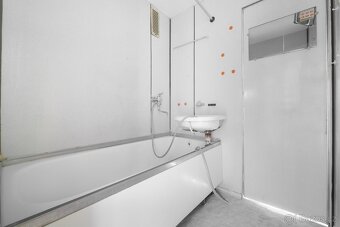BYT 2+1 (57,57m2) PŘED REKONSTRUKCÍ - 12