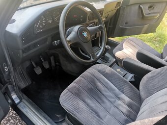 Bmw e28 520i shadowline - 12