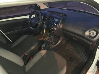 Toyota Aygo 1.0  LPG - 12