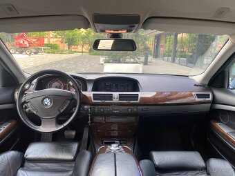 BMW E65 730d - 12